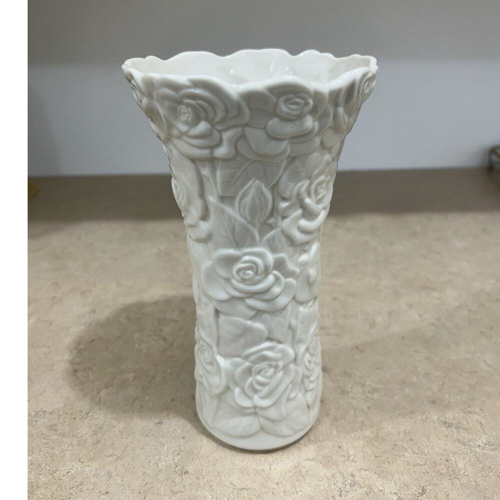 Lenox White Ceramic Floral Vase, Glossy Decorative Rose Design, Made in USA